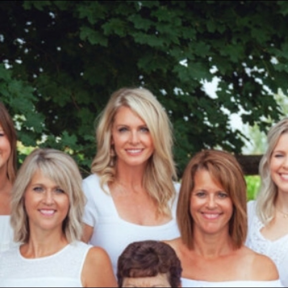 Meet your Posher, Leigh